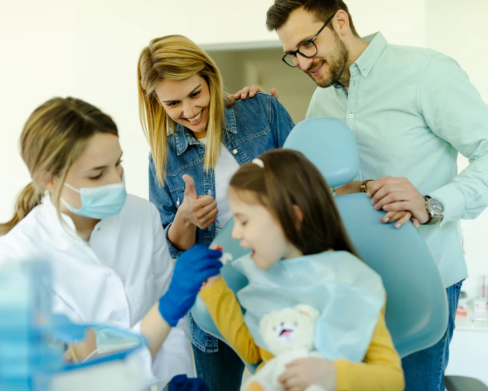Una famiglia dal dentista
